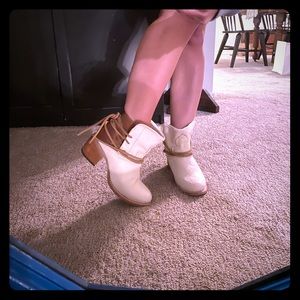 Off white / cream Freebird western boots